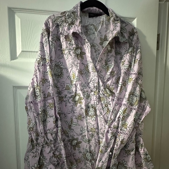 Lane Bryant Lilac Floral Cotton Shirt – 26/28 – Button Detail – Dress Up or Down - Picture 3 of 8